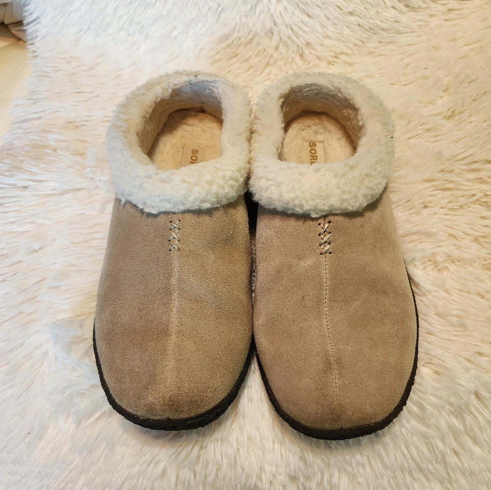 Women's Sorel Cozy Tan Slip-ons